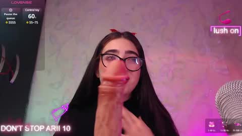 Snapshot of arii_vega chatting on 15, 1, 2025 ARII VEGA online show from 15, 1, 2025
