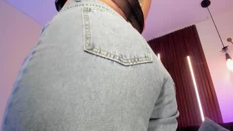 Snapshot of ariianabaker chatting on 6, 1, 2026 Arianna online show from 6, 1, 2026