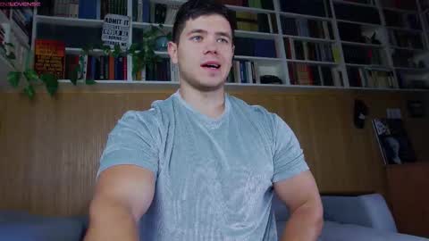 Snapshot of arilass chatting on 28, 9, 2025 A n g e l  f r o m  H e l l online show from 28, 9, 2025