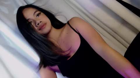 Snapshot of arilovesu chatting on 9, 4, 2026 hi follow me its ARI online show from 9, 4, 2026