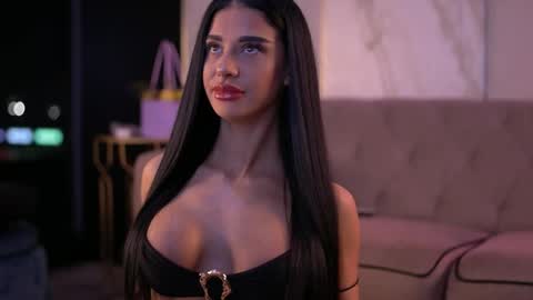 Snapshot of arinarhodes chatting on 7, 4, 2026 Arina online show from 7, 4, 2026