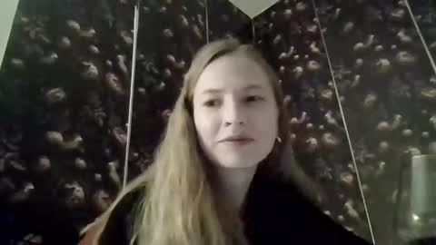 Snapshot of arionette chatting on 21, 4, 2026 arionette online show from 21, 4, 2026