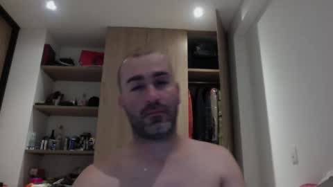 Snapshot of aristi11 chatting on 6, 11, 2025 aristi11 online show from 6, 11, 2025