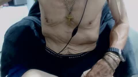 Snapshot of armaduradeacero chatting on 4, 2, 2025 armaduradeacero online show from 4, 2, 2025