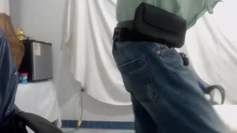 Snapshot of armaduradeacero chatting on 9, 2, 2025 armaduradeacero online show from 9, 2, 2025