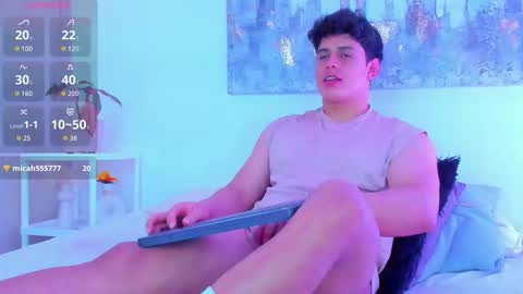 Snapshot of arminjones1 chatting on 28, 11, 2025 online show from 28, 11, 2025