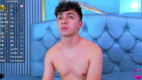 aron__cooper online show from 10, 1, 2025