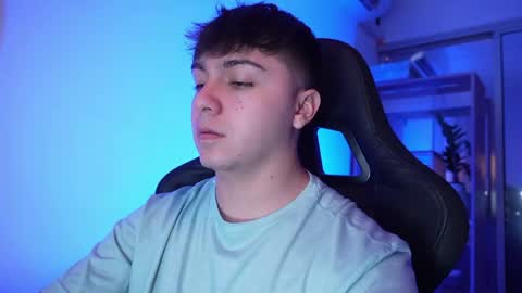 aron__cooper online show from 16, 4, 2026