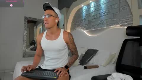 ARON BOLT online show from 11, 1, 2026