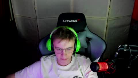 biggest penis  online show from 6, 1, 2025