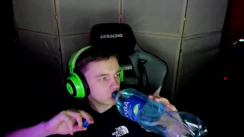 biggest penis  online show from 28, 1, 2025