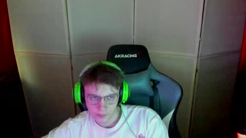 biggest penis  online show from 6, 3, 2025