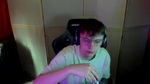 biggest penis  online show from 12, 3, 2025