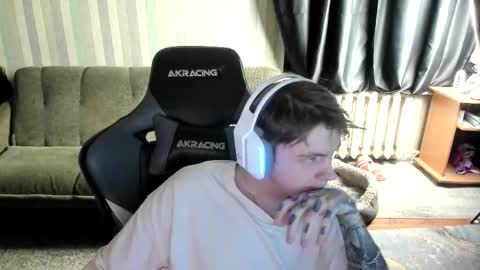 biggest penis  online show from 4, 12, 2025