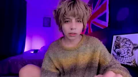 Snapshot of aronn_44 chatting on 4, 6, 2026 Aaron online show from 4, 6, 2026