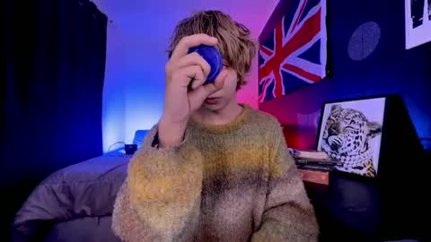 Snapshot of aronn_44 chatting on 7, 6, 2026 Aaron online show from 7, 6, 2026