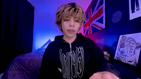 Snapshot of aronn_44 chatting on 9, 6, 2026 Aaron online show from 9, 6, 2026