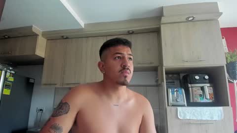 Snapshot of aronwilliams69 chatting on 13, 1, 2025 ARON Independent model online show from 13, 1, 2025