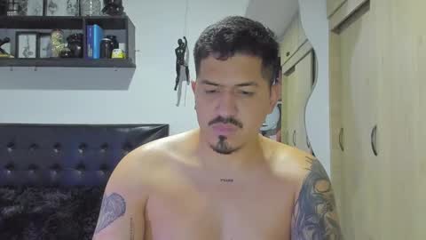 Snapshot of aronwilliams69 chatting on 5, 12, 2025 ARON Independent model online show from 5, 12, 2025