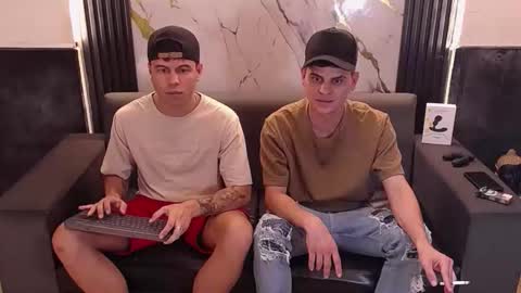 Snapshot of aroon_sexx21 chatting on 28, 3, 2026 Aroon online show from 28, 3, 2026