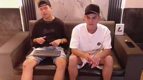 Snapshot of aroon_sexx21 chatting on 29, 3, 2026 Aroon online show from 29, 3, 2026