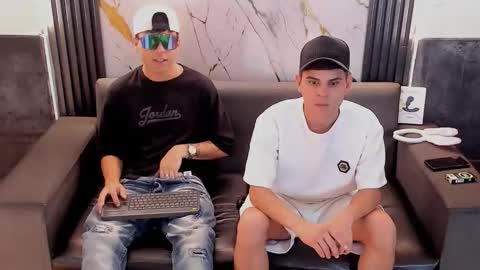 Snapshot of aroon_sexx21 chatting on 5, 4, 2026 Aroon online show from 5, 4, 2026