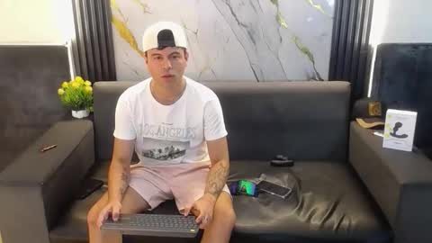 Snapshot of aroon_sexx21 chatting on 12, 4, 2026 Aroon online show from 12, 4, 2026