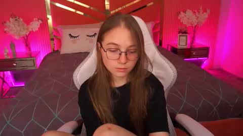 arrinawair online show from 3, 10, 2025