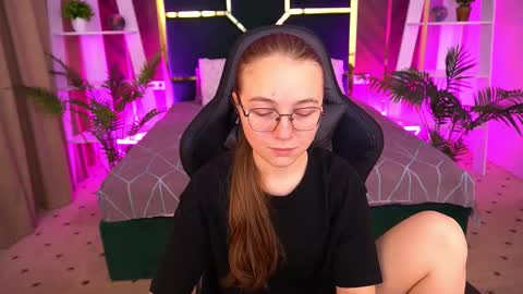 arrinawair online show from 5, 11, 2025