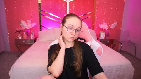 arrinawair online show from 12, 2, 2026