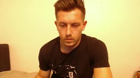 Snapshot of arromwilliam90 chatting on 7, 12, 2024 arromwilliam90 online show from 7, 12, 2024