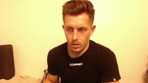 Snapshot of arromwilliam90 chatting on 7, 12, 2024 arromwilliam90 online show from 7, 12, 2024