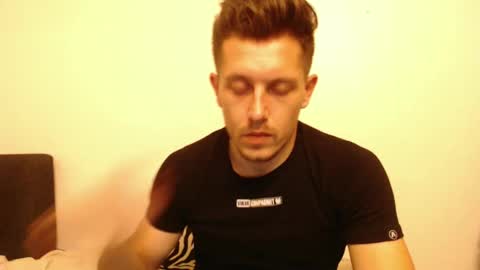 Snapshot of arromwilliam90 chatting on 8, 12, 2024 arromwilliam90 online show from 8, 12, 2024