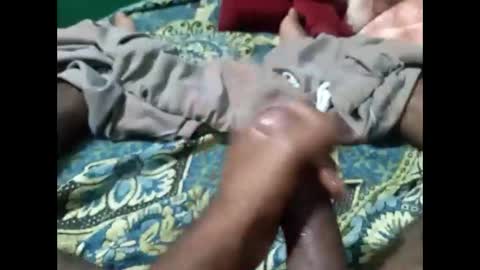 Snapshot of arshkhant987 chatting on 15, 12, 2025 arshkhant987 online show from 15, 12, 2025