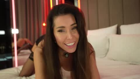 Snapshot of arte_adelle chatting on 24, 10, 2025 Adele online show from 24, 10, 2025