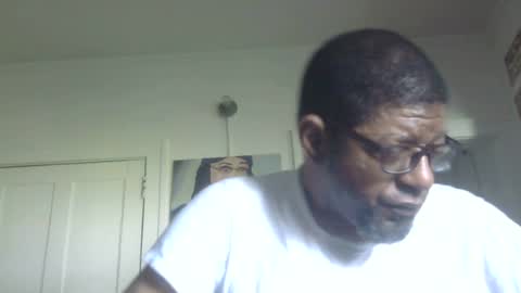 Snapshot of arteblazze chatting on 2, 7, 2026 Arteblazze not daddy boy bitch or nigga online show from 2, 7, 2026