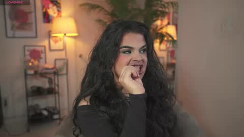 Chloe  online show from 22, 2, 2026