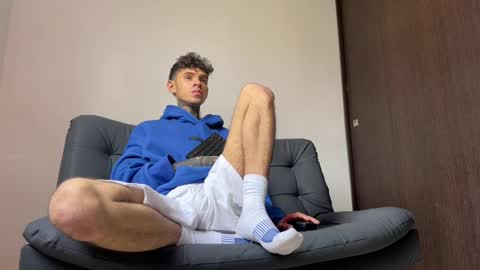   online show from 4, 3, 2025