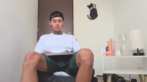   online show from 18, 11, 2025