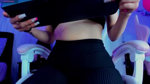 Snapshot of artemisa_leon chatting on 17, 1, 2025 artemisa_leon online show from 17, 1, 2025