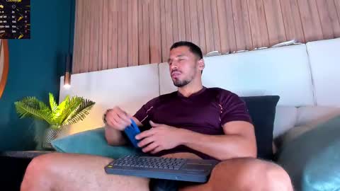 Snapshot of arthurlam chatting on 23, 9, 2025 Arthur online show from 23, 9, 2025