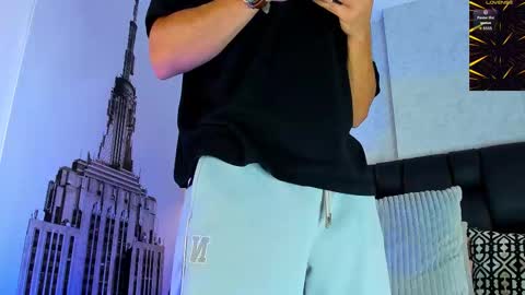 Snapshot of arthurlam chatting on 13, 11, 2025 Arthur online show from 13, 11, 2025