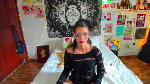 Snapshot of artsycherry chatting on 18, 3, 2026 Isabella Cherry online show from 18, 3, 2026