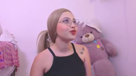 Snapshot of ary1_ chatting on 27, 3, 2026 Ary online show from 27, 3, 2026