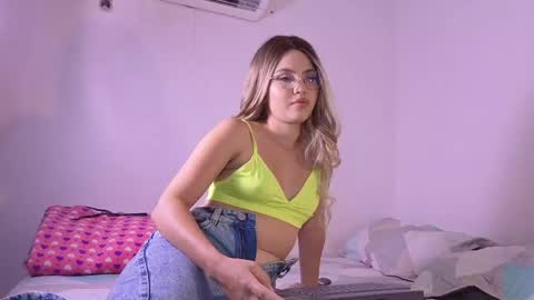 Snapshot of ary1_ chatting on 22, 4, 2026 Ary online show from 22, 4, 2026