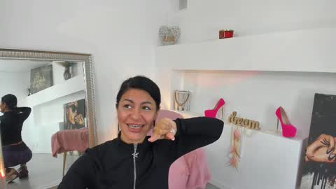 Snapshot of arya_lexa chatting on 28, 10, 2025 Arya online show from 28, 10, 2025