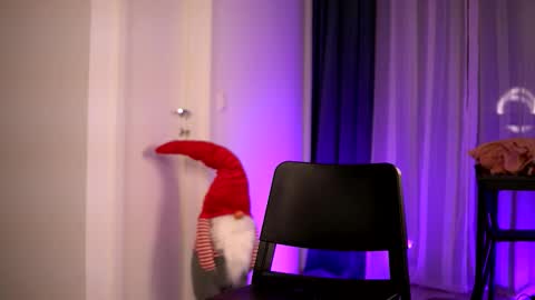 Lunaa  online show from 18, 12, 2025