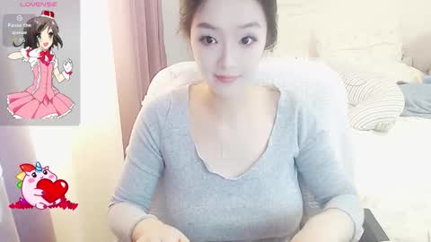 Snapshot of arylia_3 chatting on 24, 10, 2025 Lily online show from 24, 10, 2025