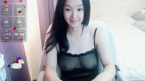 Snapshot of arylia_3 chatting on 15, 12, 2025 Lily online show from 15, 12, 2025