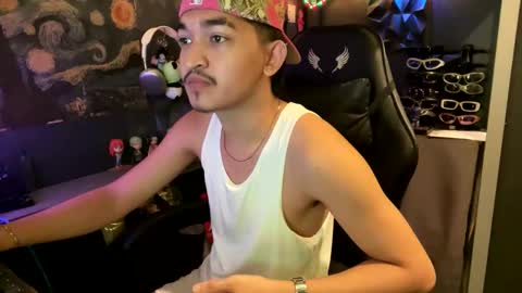 Snapshot of ashcross chatting on 1, 12, 2025 Ash Cross online show from 1, 12, 2025